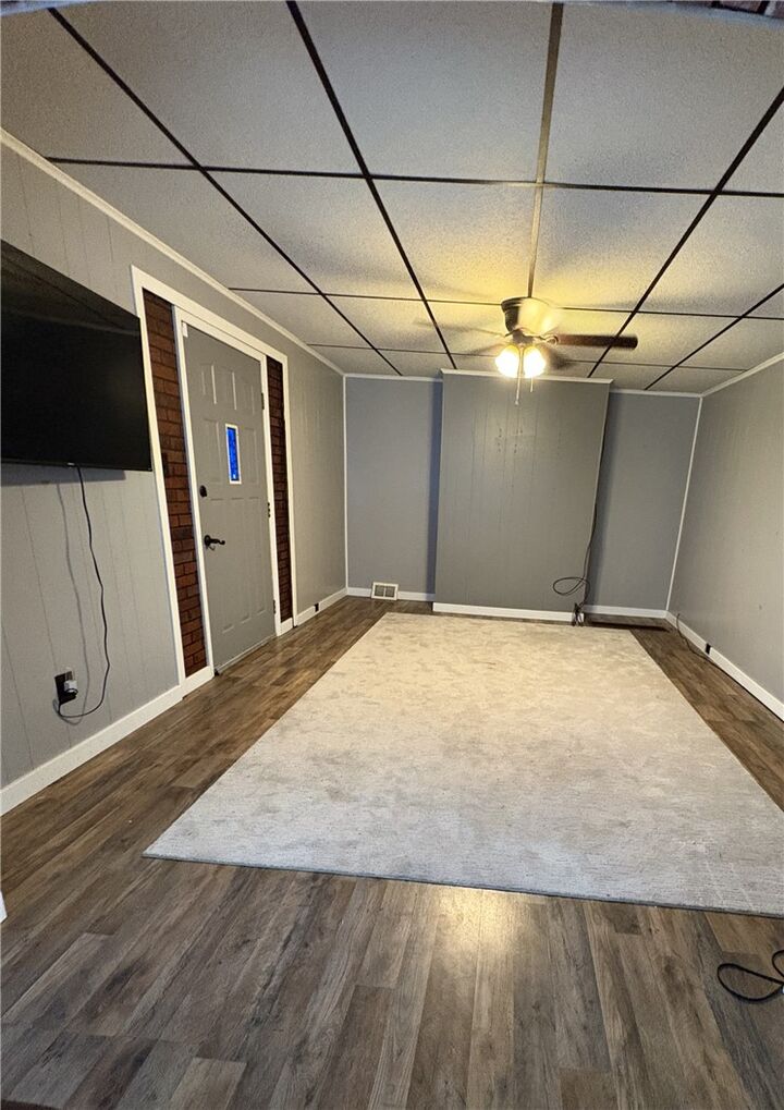 Property Photo:  232 Thornton Aly  PA 15417 