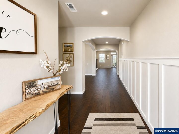 Property Photo: 2862 Lucia St OR 97321