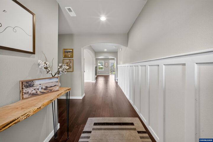 Property Photo: 2862 Lucia Ct NW OR 97321