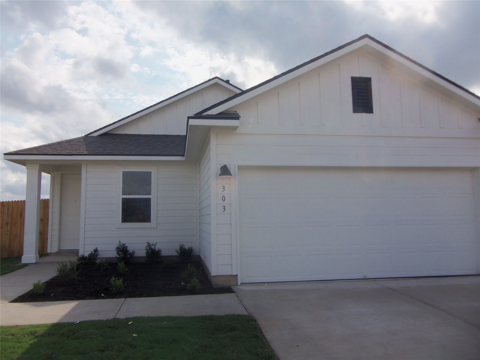 Property Photo: 303 Cold Springs Loop TX 78602