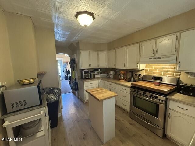 Property Photo: 2205 2nd Avenue PA 16602