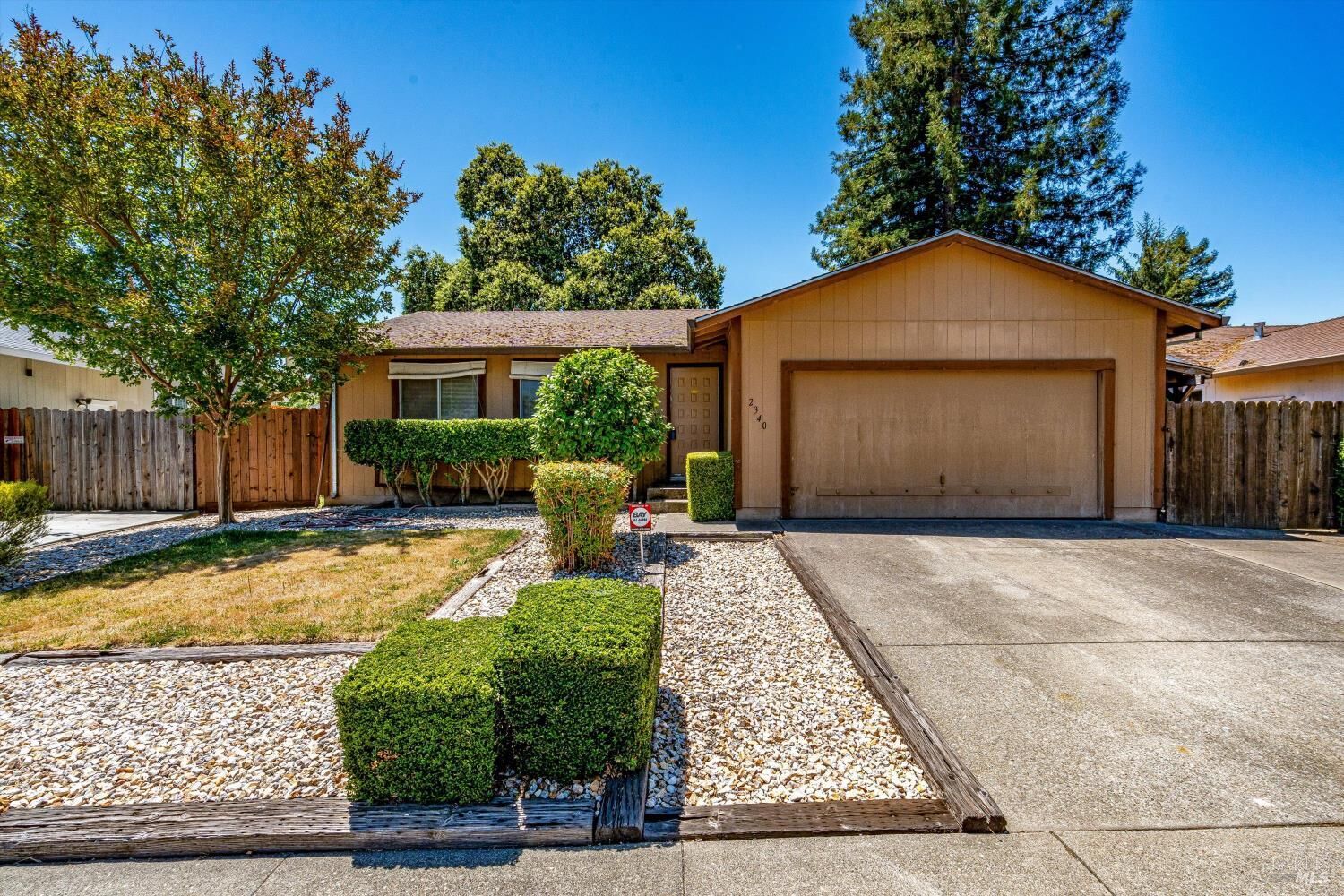 Property Photo:  2340 Donna Maria Way  CA 95403 