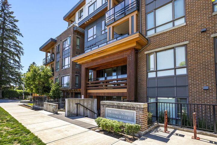 Property Photo: 721 Anskar Court 613 BC V3J 0L4
