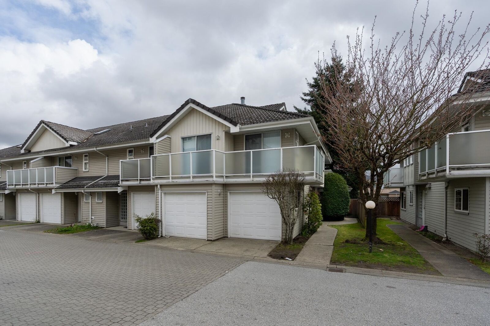 Property Photo: 7091 Blundell Road 5 BC V6Y 1J5