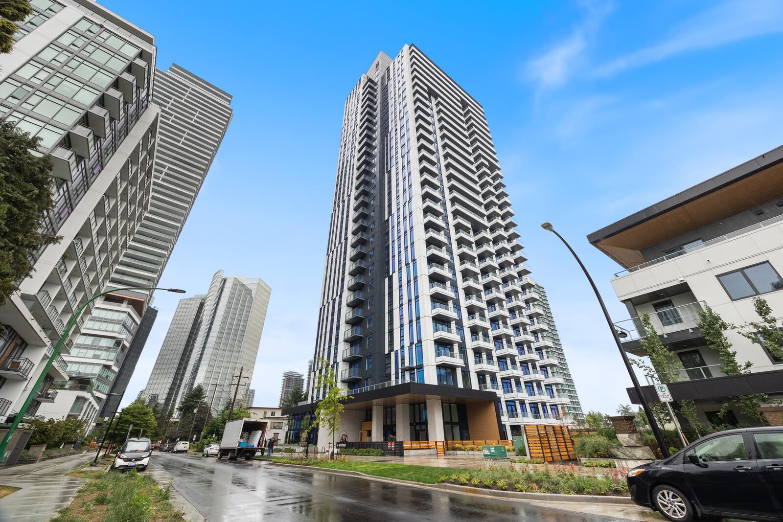Property Photo: 6608 Sussex Avenue 1506 BC V5H 3B1