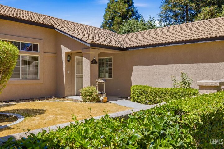 Property Photo:  5107 Mill Wheel Drive  CA 93313 