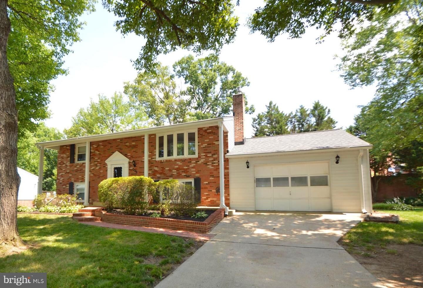 Property Photo:  6411 Whippany Way  VA 22015 
