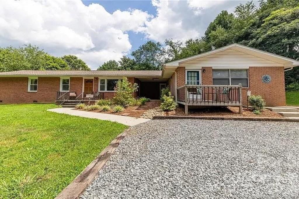 Property Photo: 96 Rolling Hills Road NC 28759