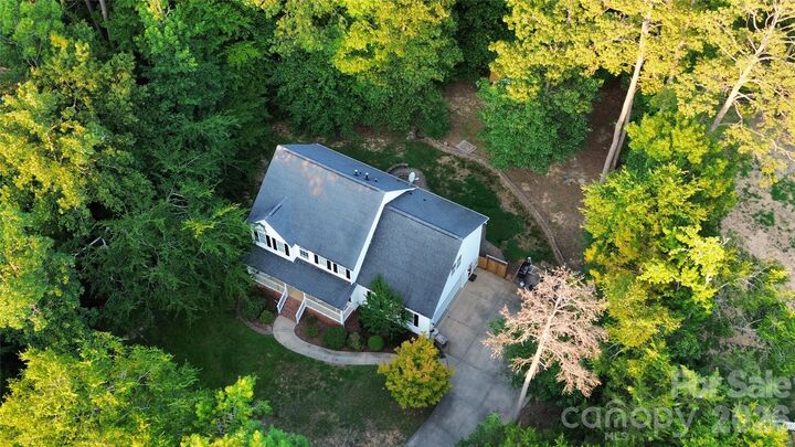 Property Photo:  1525 Hawthorne Drive  NC 28079 