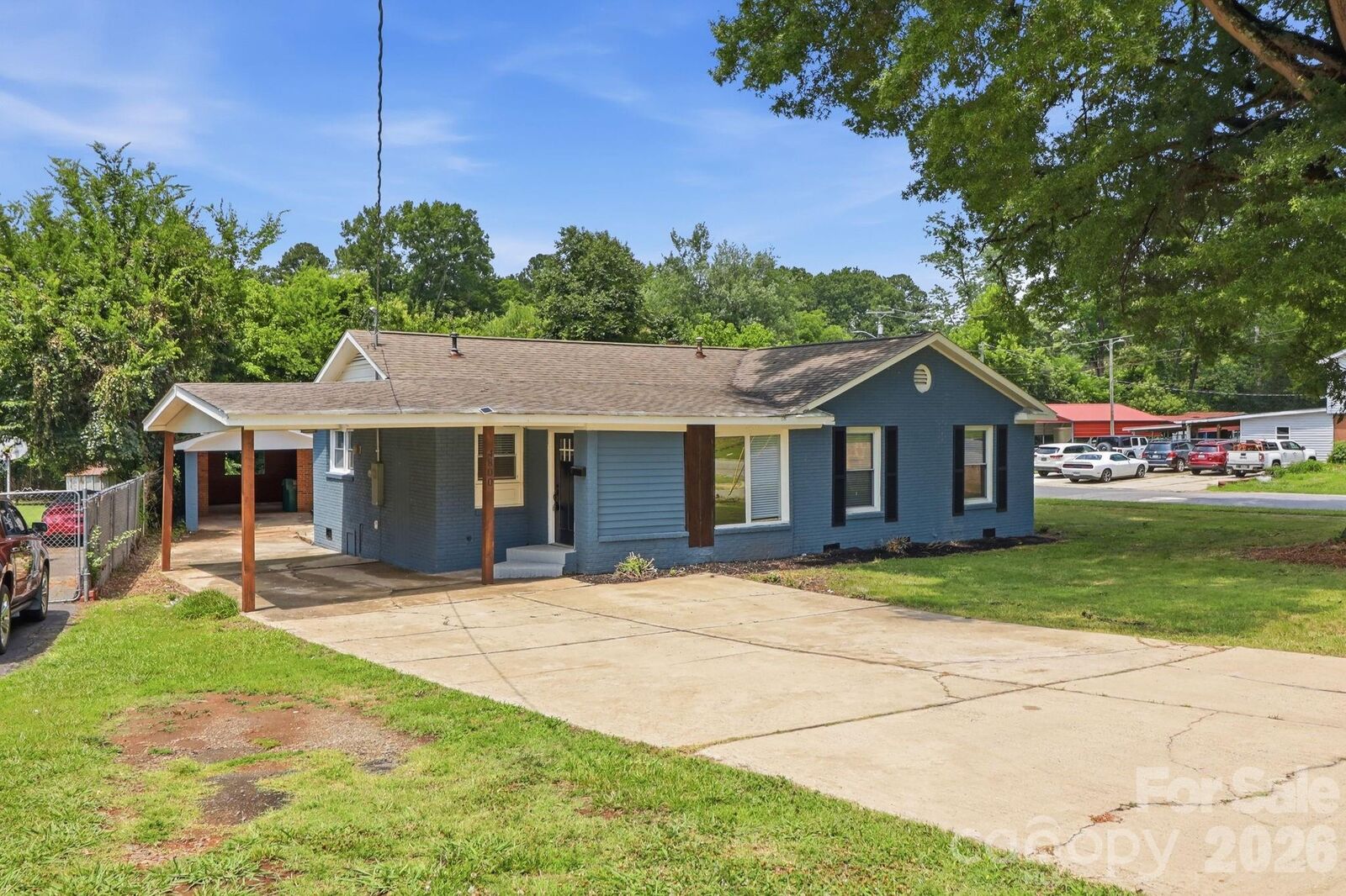 Property Photo:  4800 Westridge Drive  NC 28208 