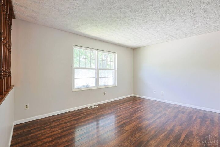 Property Photo: 7807 Heatherglen Drive OH 45255