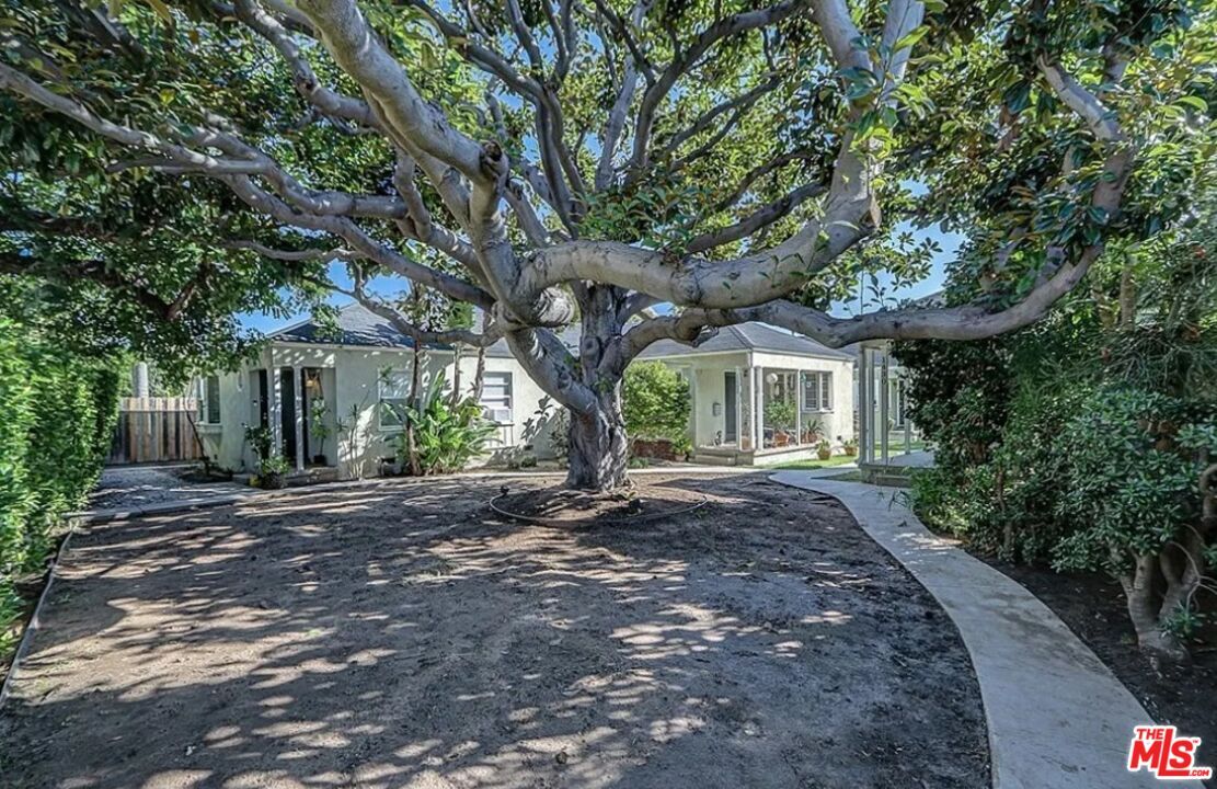 Property Photo:  1504 Ocean Park Blvd  CA 90405 
