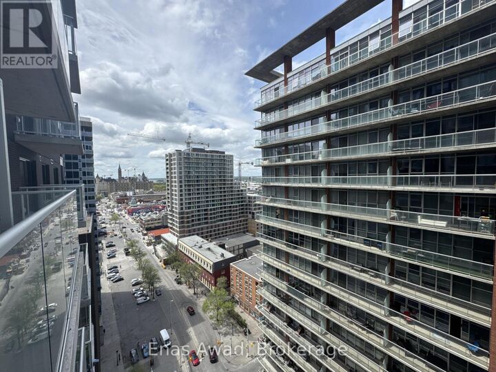 Property Photo: 180 George Street 1704 ON K1N 0G8