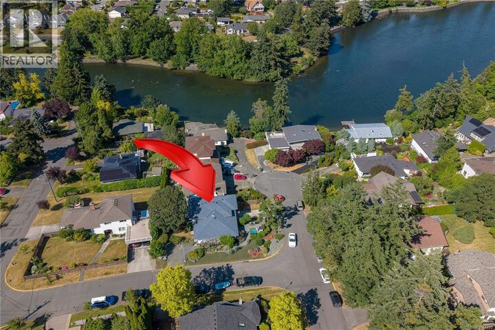 Property Photo: 928 Mesher Place BC V9A 6Z1