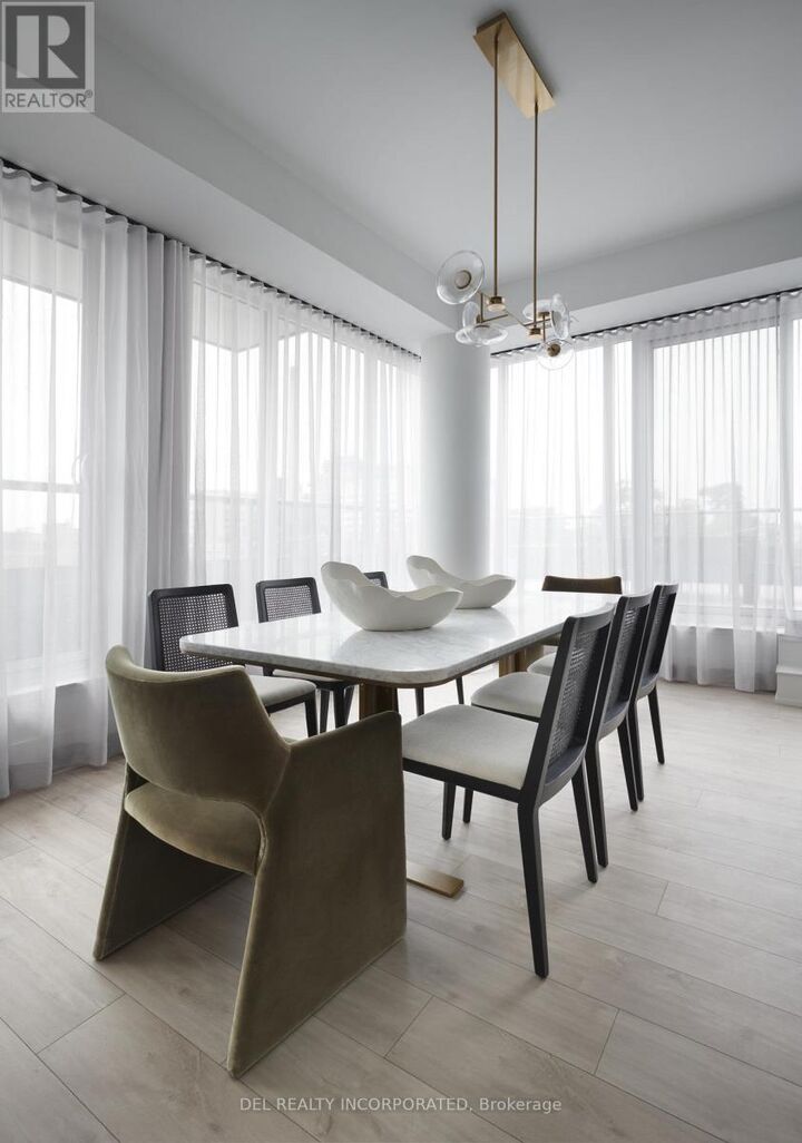 Property Photo:  115 Denison Avenue 512  ON M5T 2N1 
