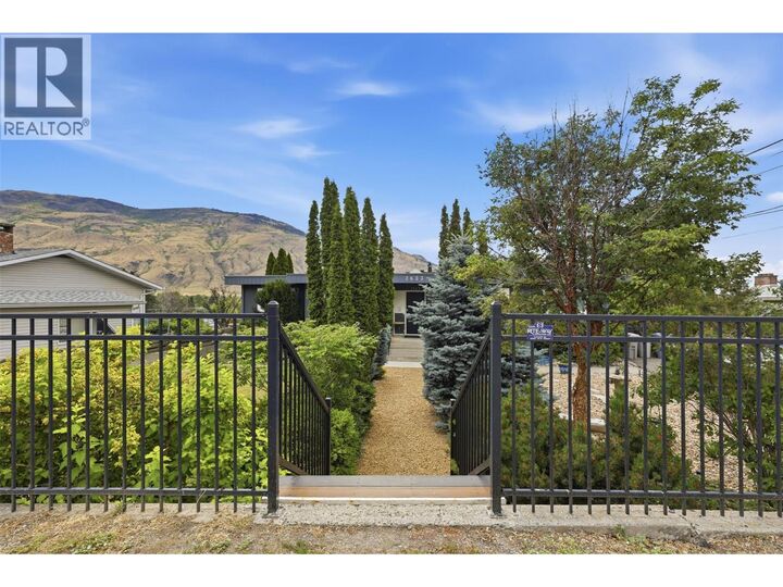 Property Photo: 2623 Parkview Drive BC V2B 7J5