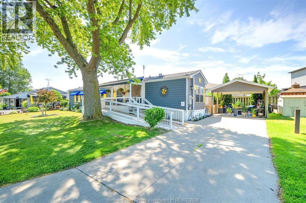 Property Photo:  54 Malden Hill  ON N9V 3E1 