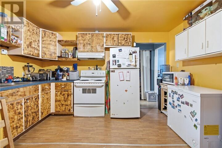 Property Photo:  3297 Falconbridge Highway  ON P3L 1E2 