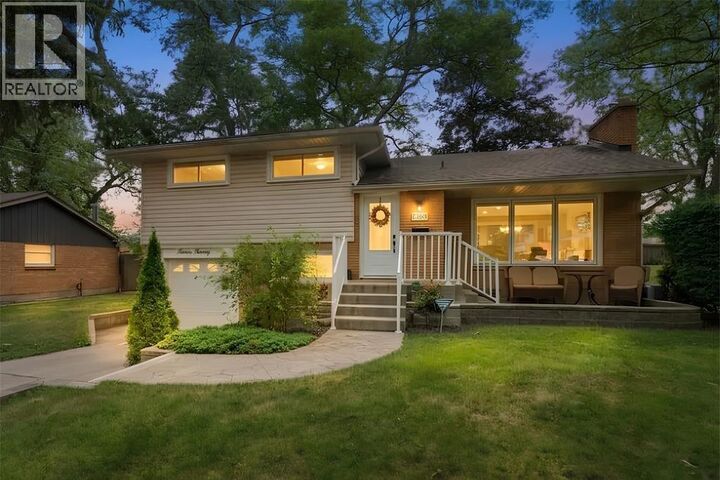 Property Photo:  1220 Ridgewood Drive  ON N7V 3R1 