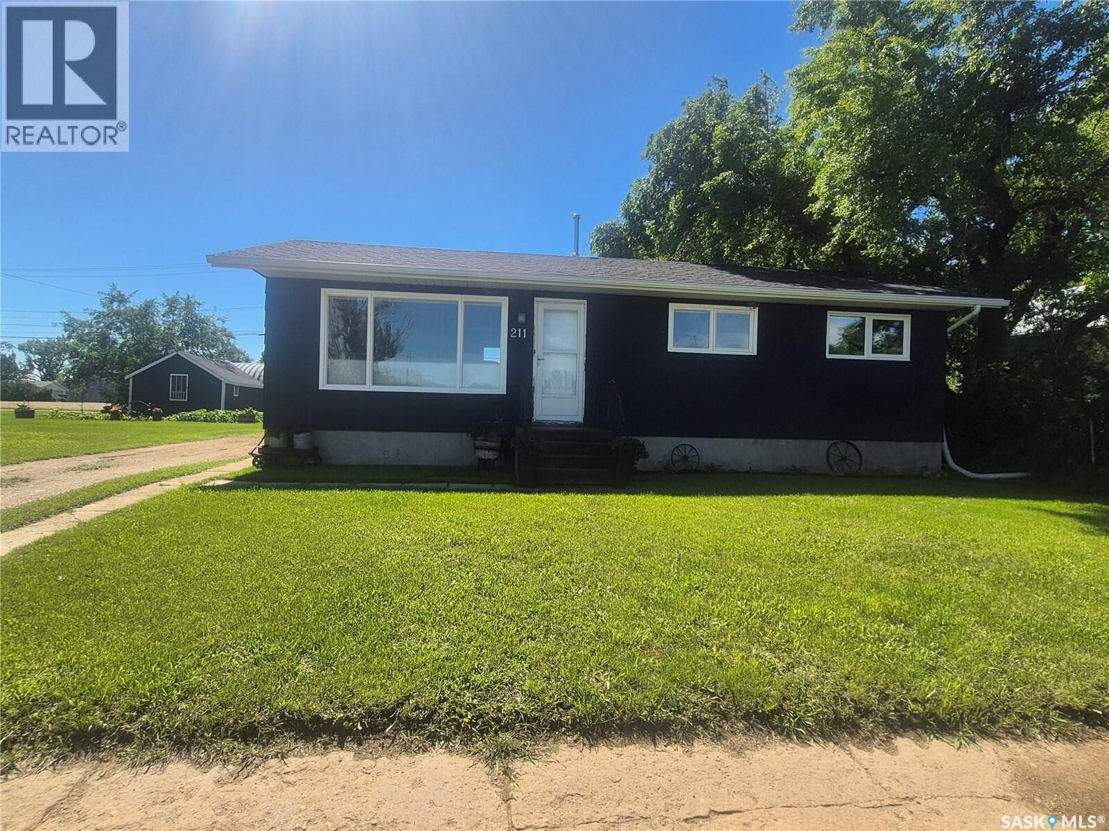Property Photo: 205 & 211 Main Street SK S0C 0T0