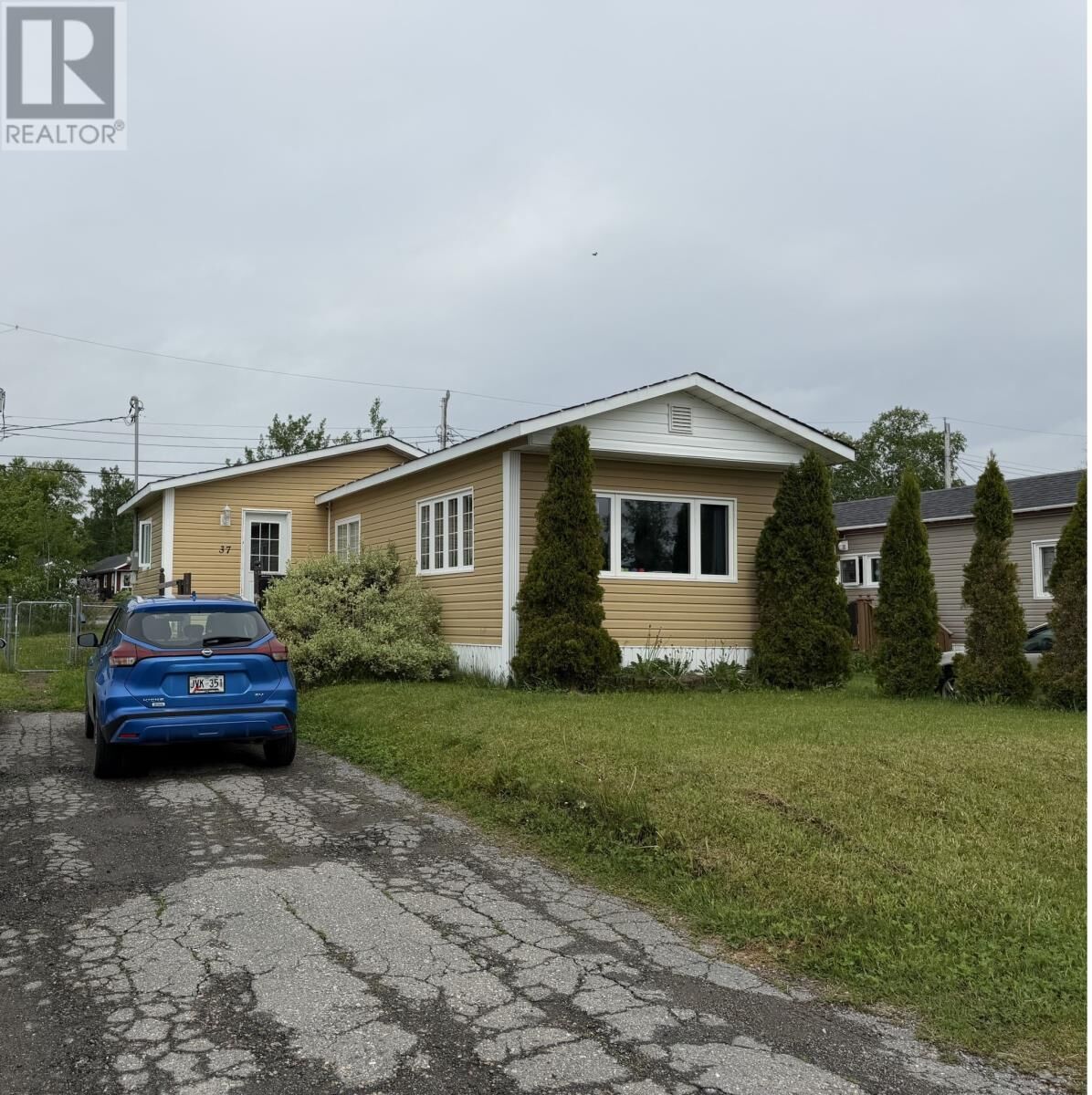 Property Photo:  37 Gray Avenue  NL A1V 1Y5 