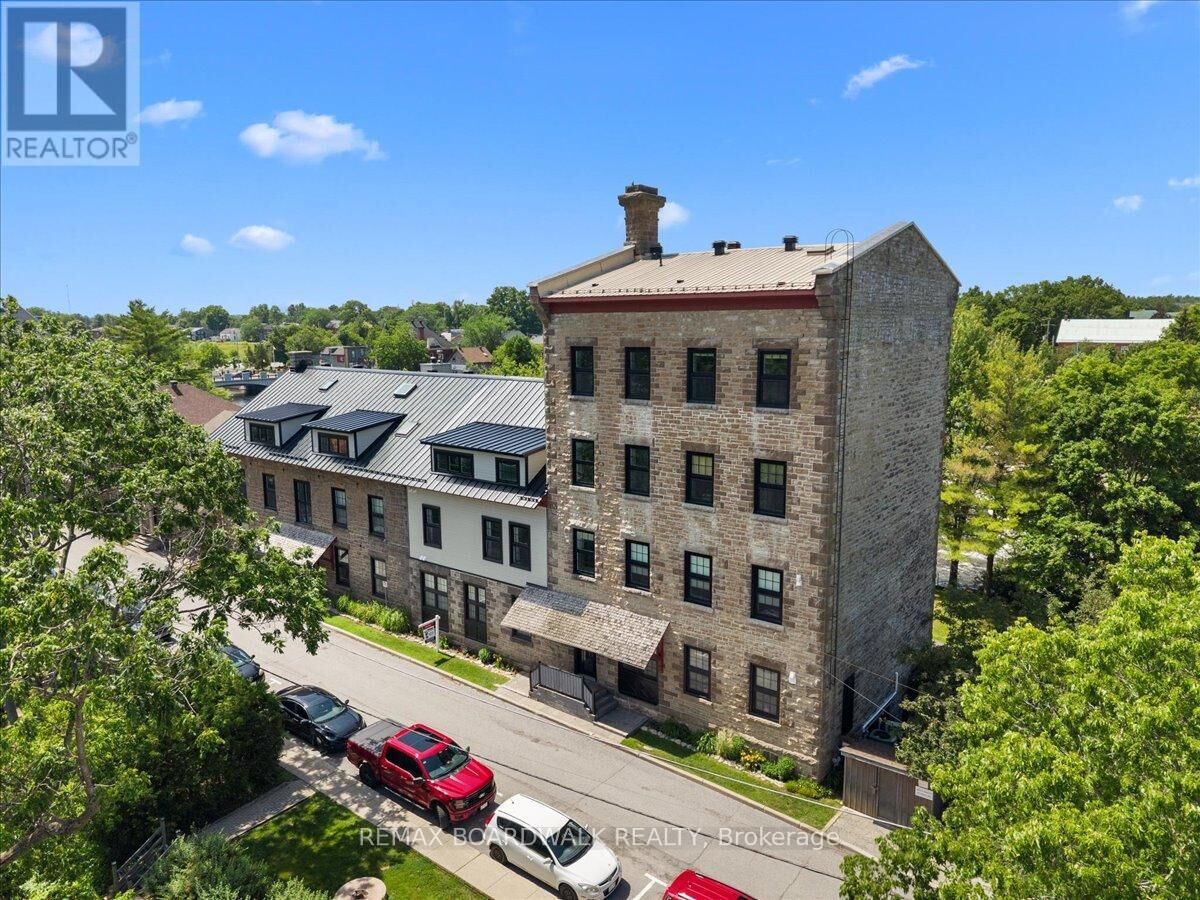 Property Photo: 45 Mill Street 1 ON K7C 1T6