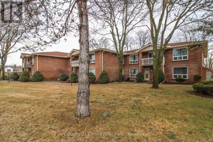 Property Photo: 1110 Clonsilla Avenue 204 ON K9J 5Y5