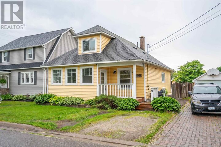 473 Charles St — photo 1