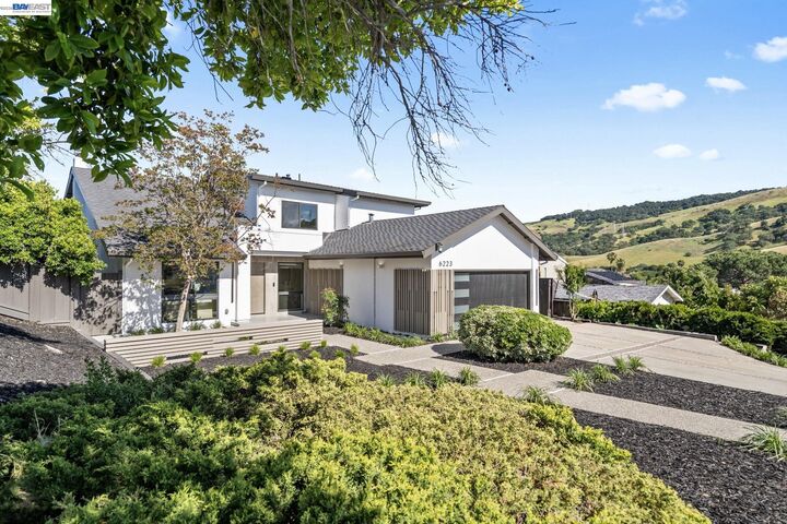 Property Photo: 6223 Valroy Dr CA 95123