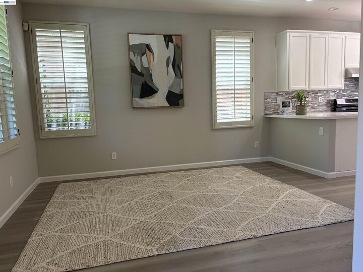 Property Photo: 439 Kent Dr. CA 94043
