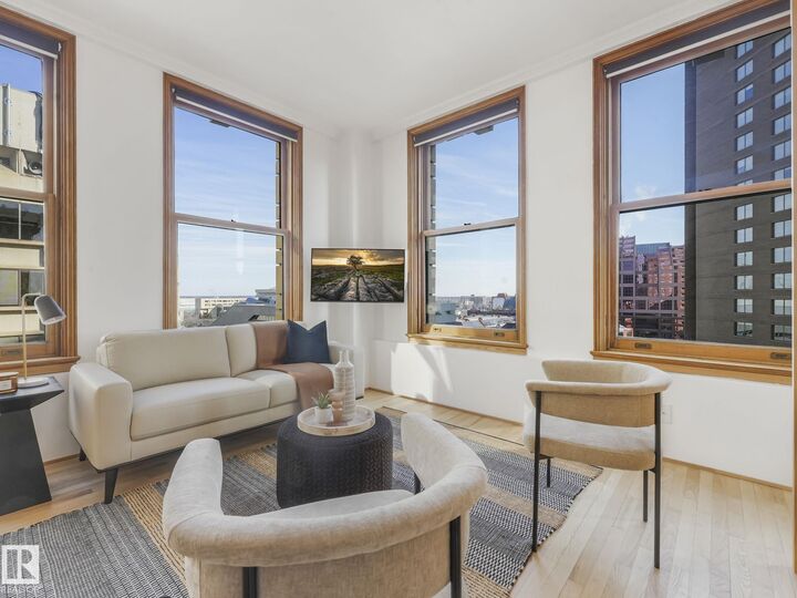 Property Photo: 10134 100 Street NW 807 AB T5J 0N8