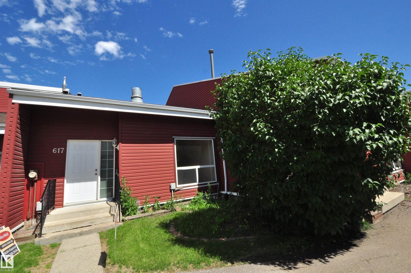 Property Photo: 617 Millbourne Road NW AB T6X 3N3