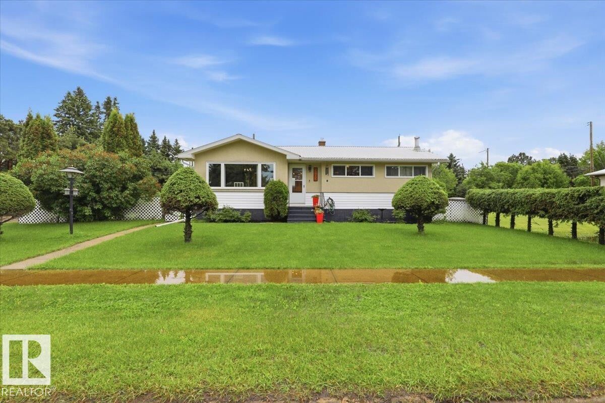 Property Photo:  5103 48 Avenue  AB T0C 2P0 