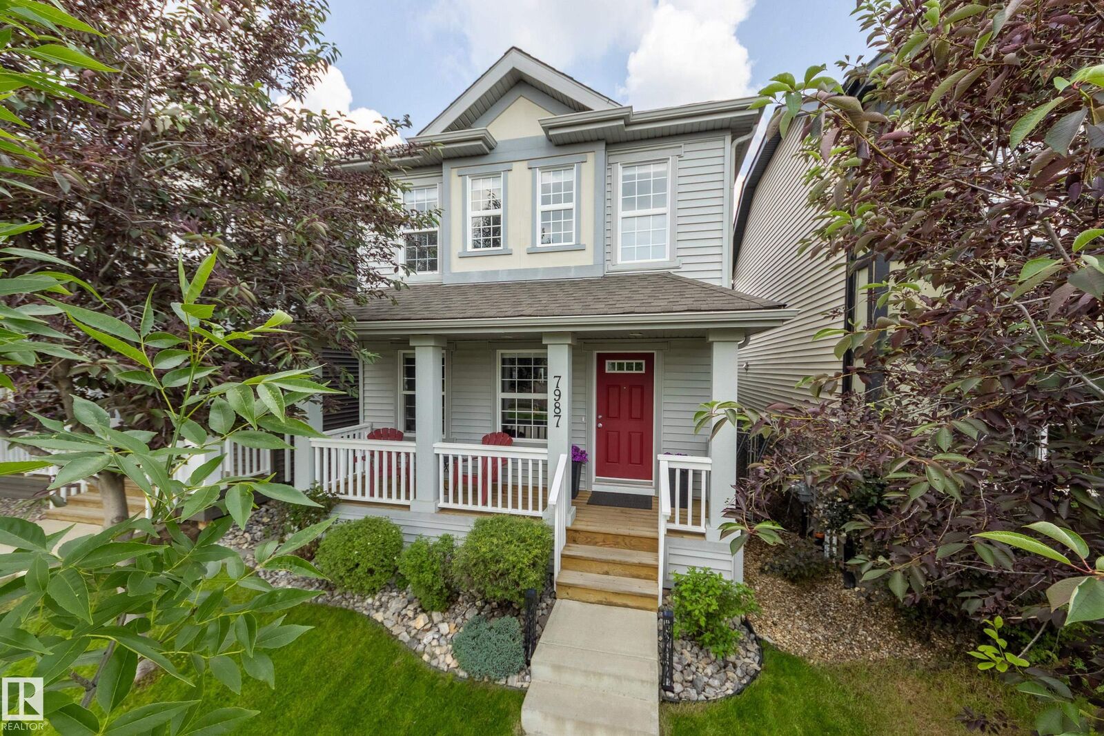 Property Photo:  7987 Erasmus Crescent NW  AB T6M 0S2 