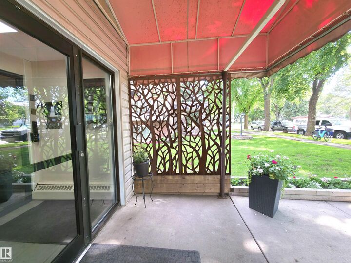 Property Photo: 10335 118 Street NW 302 AB T5K 1Y6