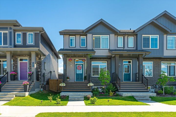 173 Kinglet Boulevard NW — photo 1