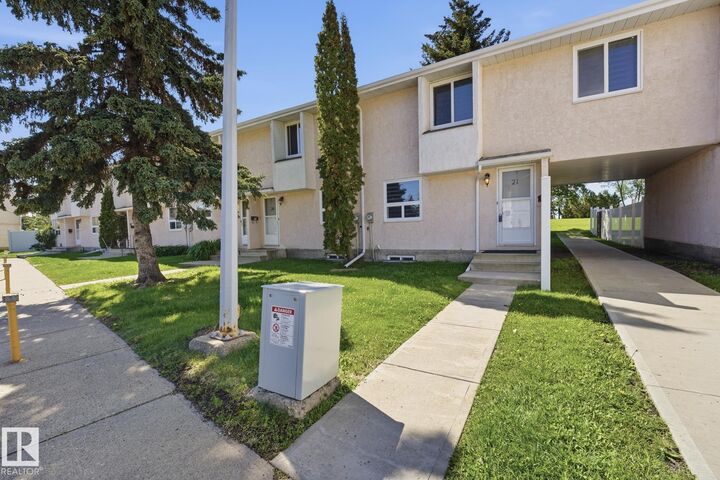 Property Photo:  21 Lakewood Village NW  AB T6K 2B3 