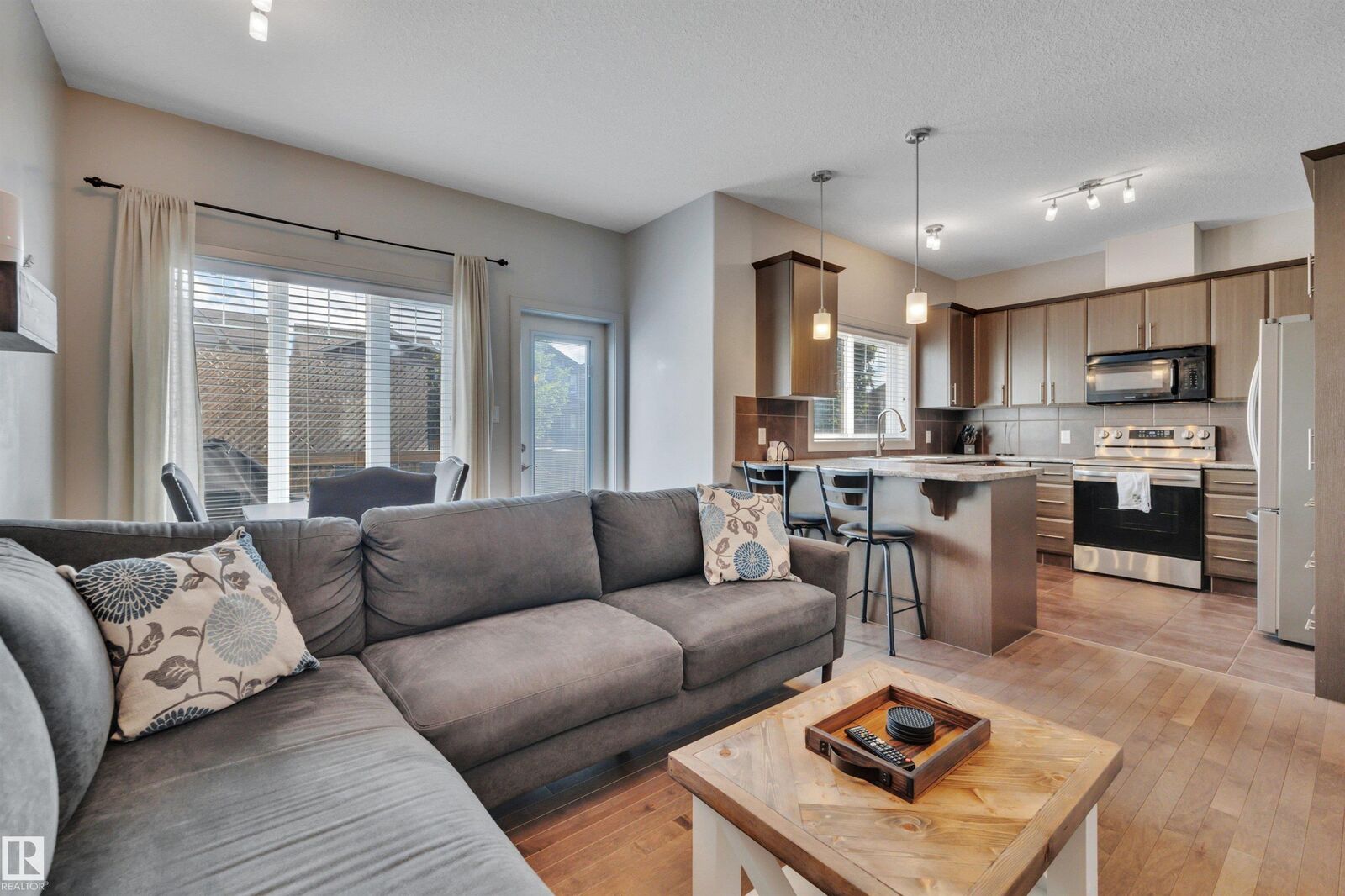 Property Photo:  450 McConachie Way NW 36  AB T5Y 0S8 