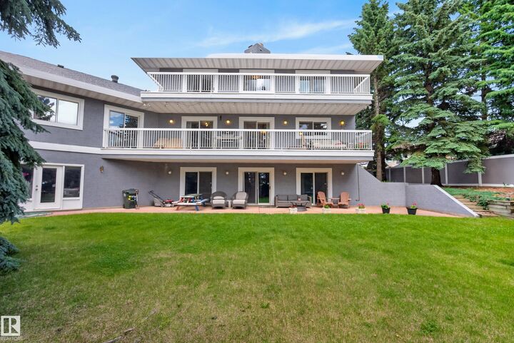 Property Photo: 17 High Ridge Crescent AB T8A 5E7