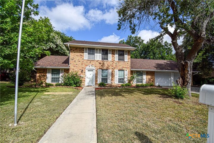 Property Photo:  304 Cottonwood Drive  TX 76548 