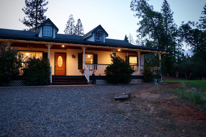 Property Photo: 53235 Finegold Creek Court CA 93643