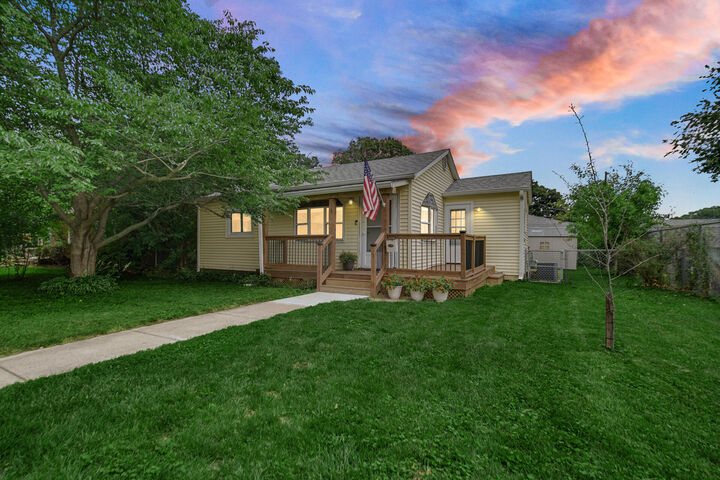 Property Photo: 511 S Lawrence Street IN 46342