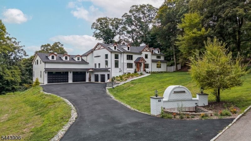 Property Photo:  180 Roundtop Rd  NJ 07924 