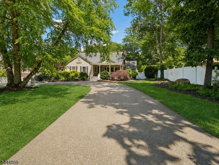 Property Photo: 1440 Alps Rd NJ 07470