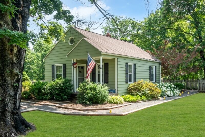 Property Photo:  160 Hillcrest Rd  NJ 08822 
