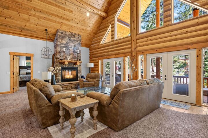 Property Photo:  1420 E Ruger Ln  UT 84762 