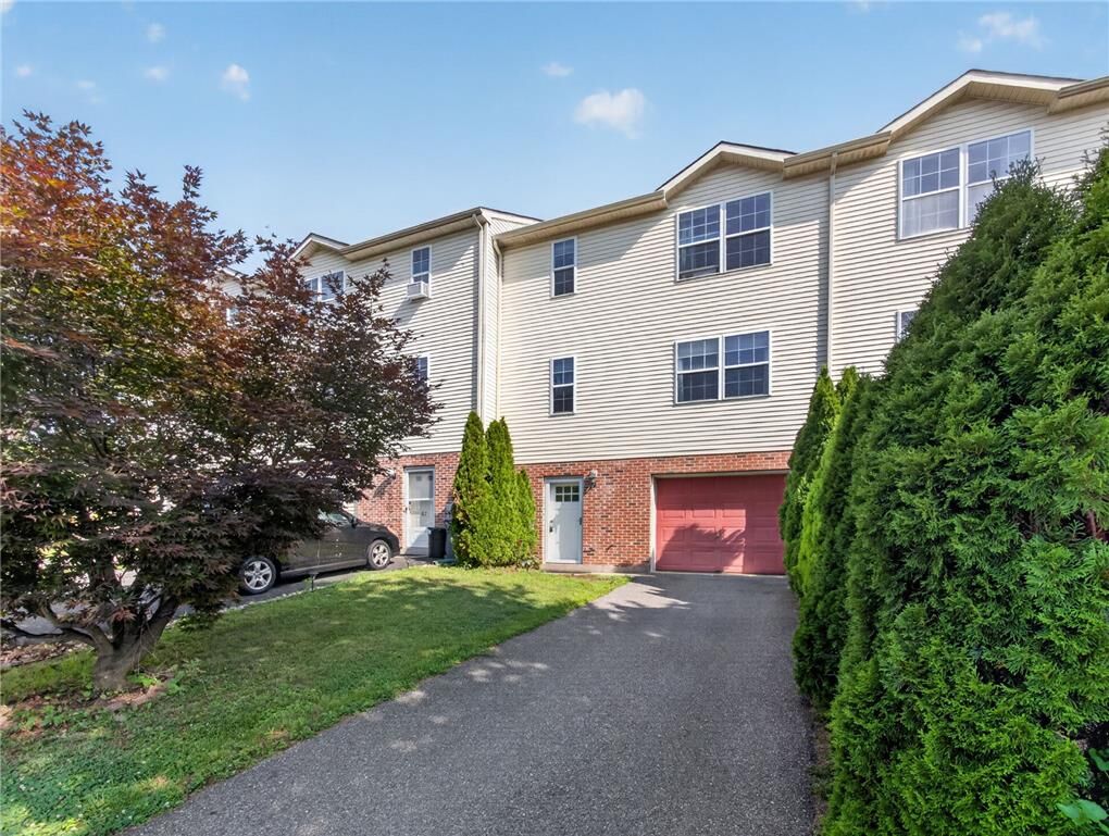 Property Photo:  69 E 2nd St  PA 18011 