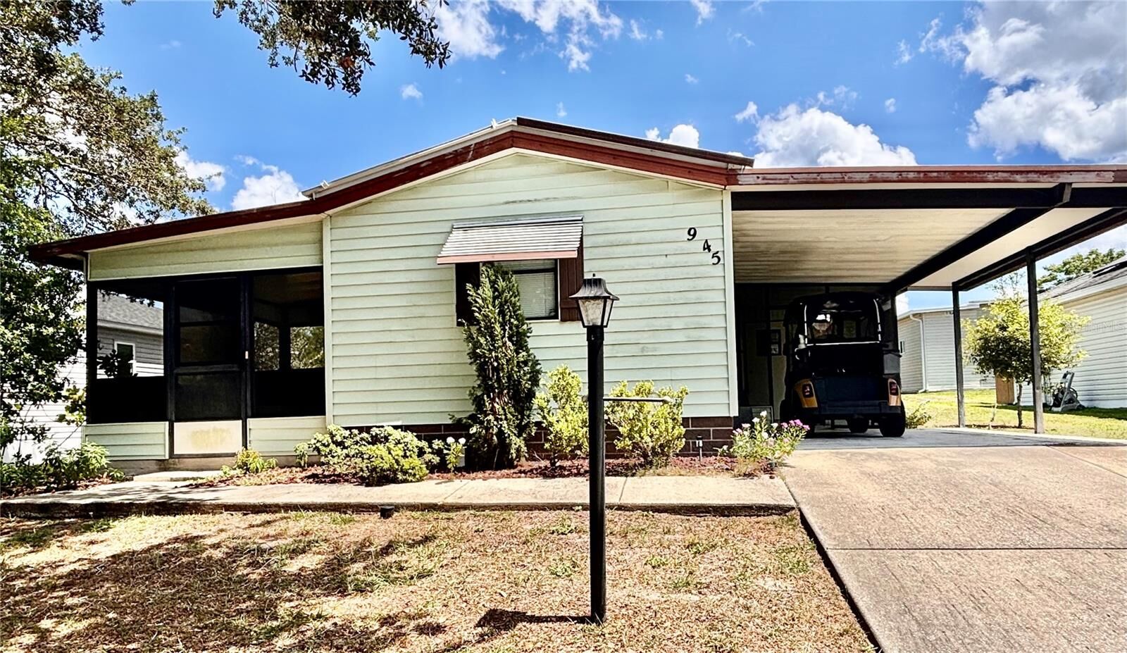 Property Photo:  945 Tarrson Boulevard  FL 32159 