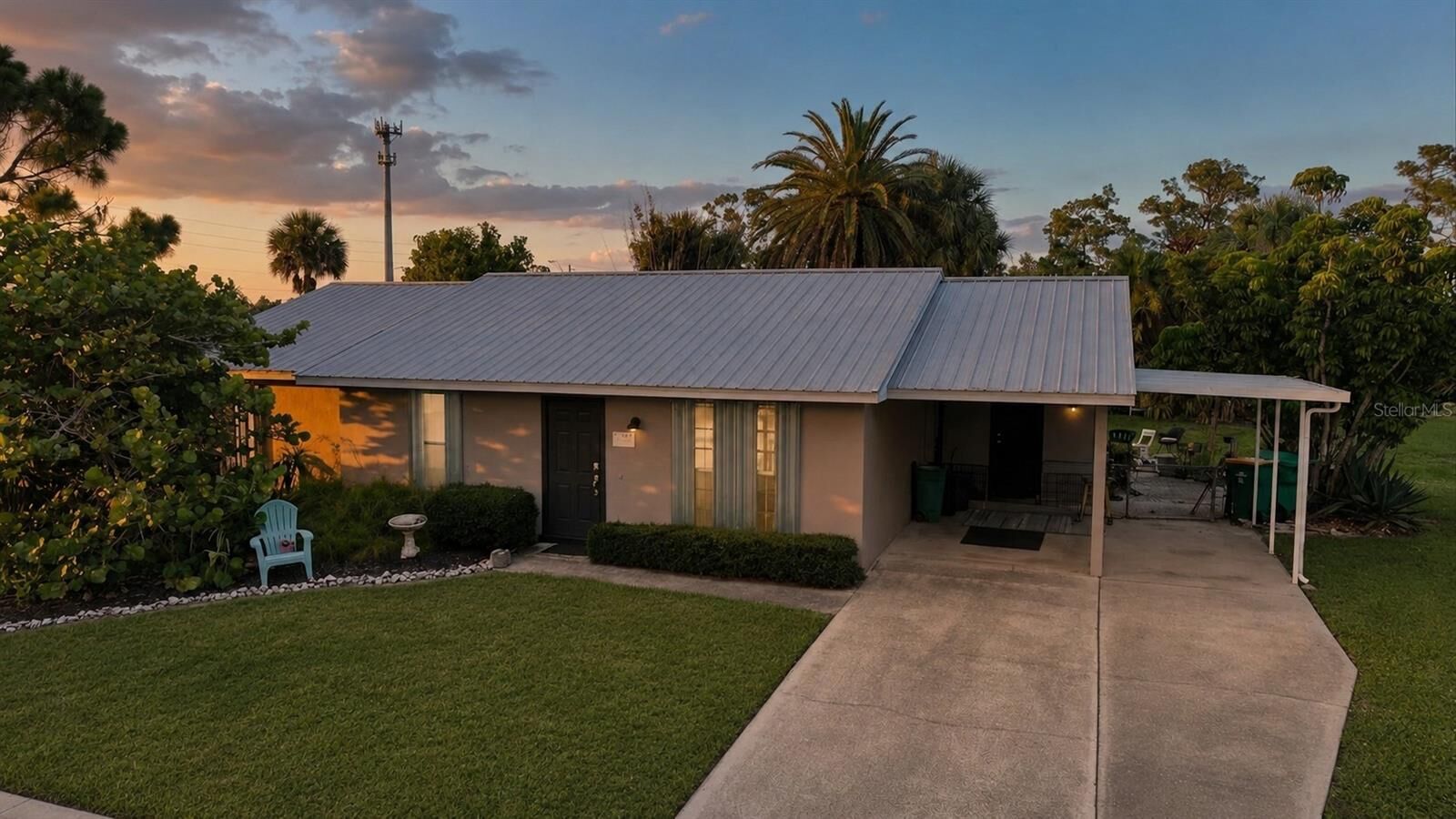 Property Photo:  2158 Morley Street  FL 33952 