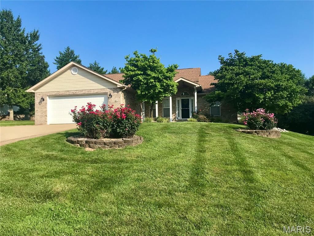 Property Photo:  836 Sunnyhill Lane  IL 62236 